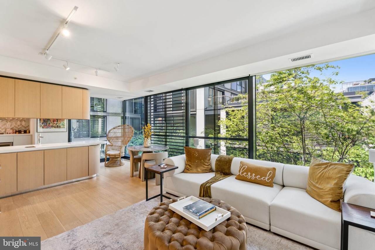 925 H Street - Photo 1