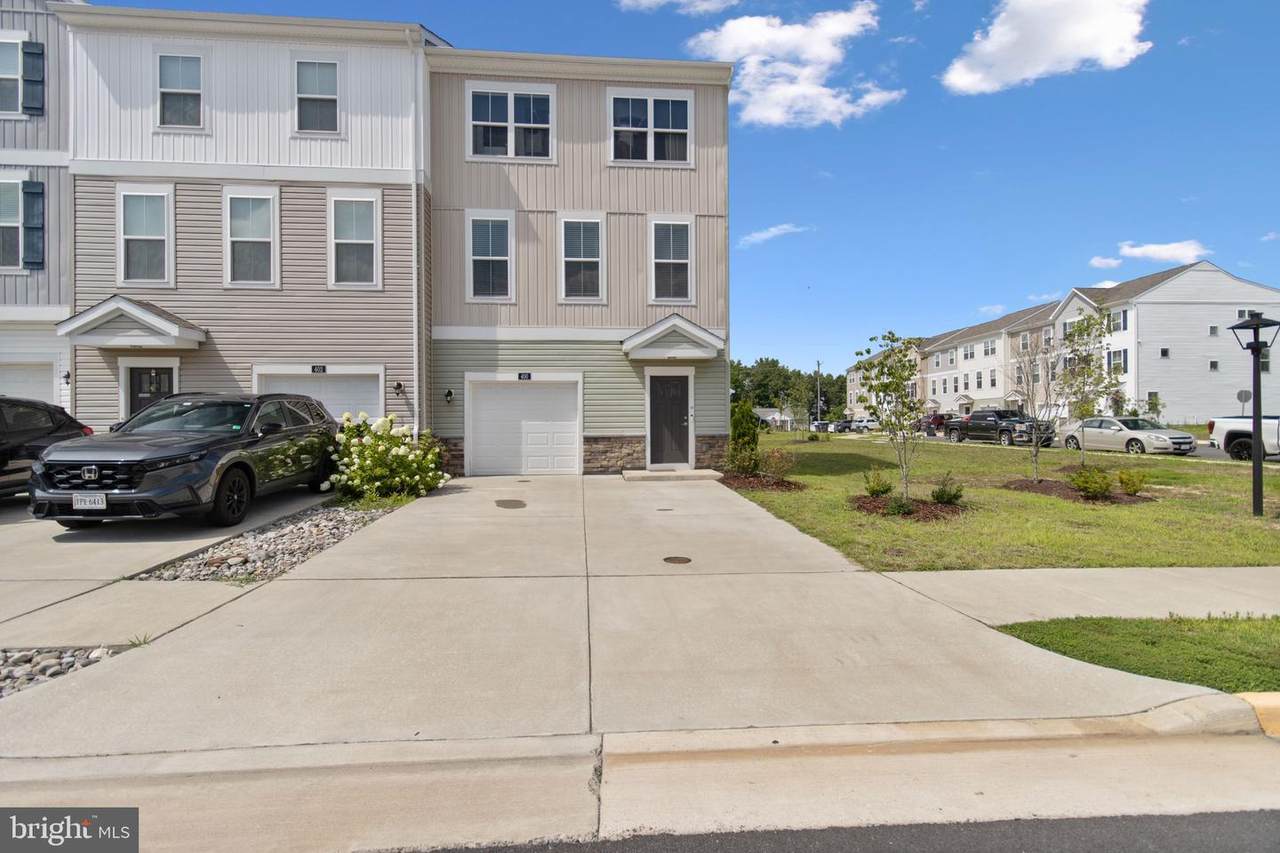 400 Honeyberry Lane - Photo 1