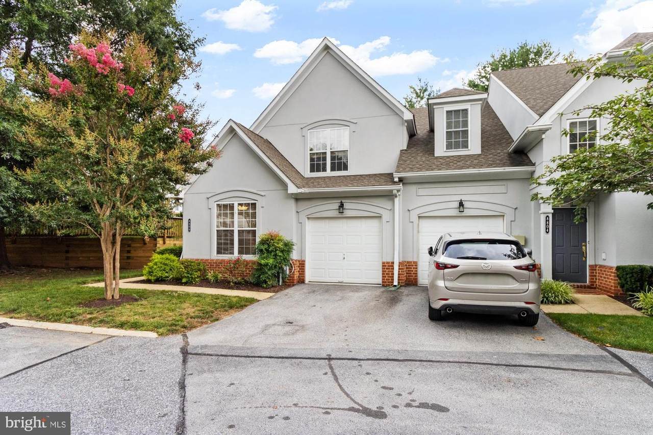 8806 Howard Forest Lane - Photo 1