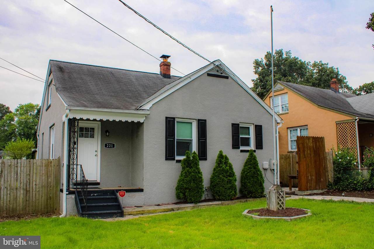 221 Wilson Boulevard - Photo 1