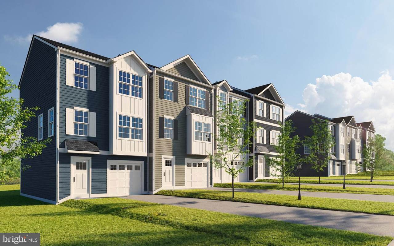 443 Bradford Drive - Photo 1