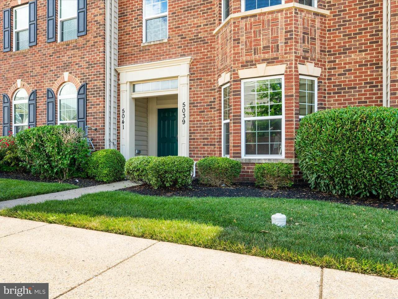 5039 Small Gains Way - Photo 1