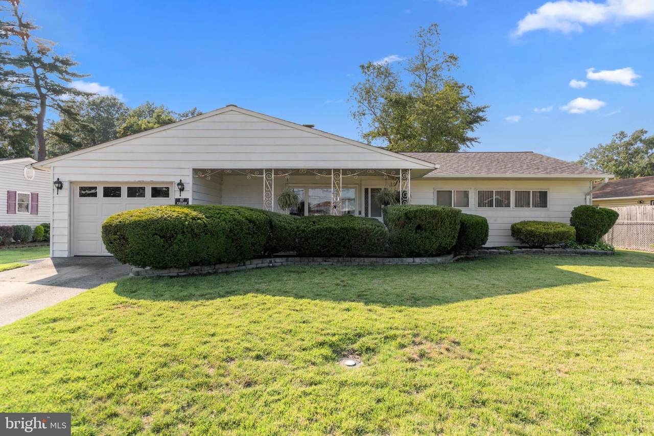 87 Oaktree Drive - Photo 1