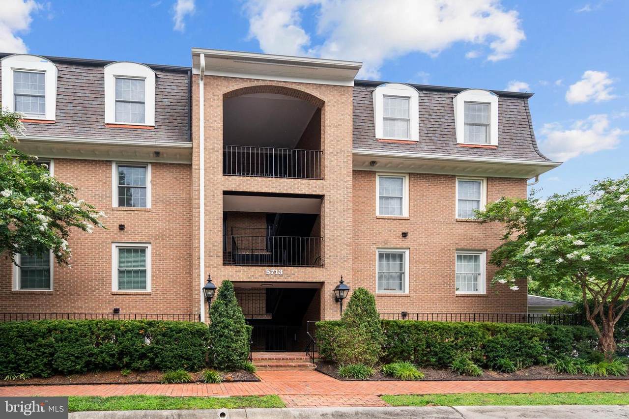 5713 Brewer House Circle - Photo 1