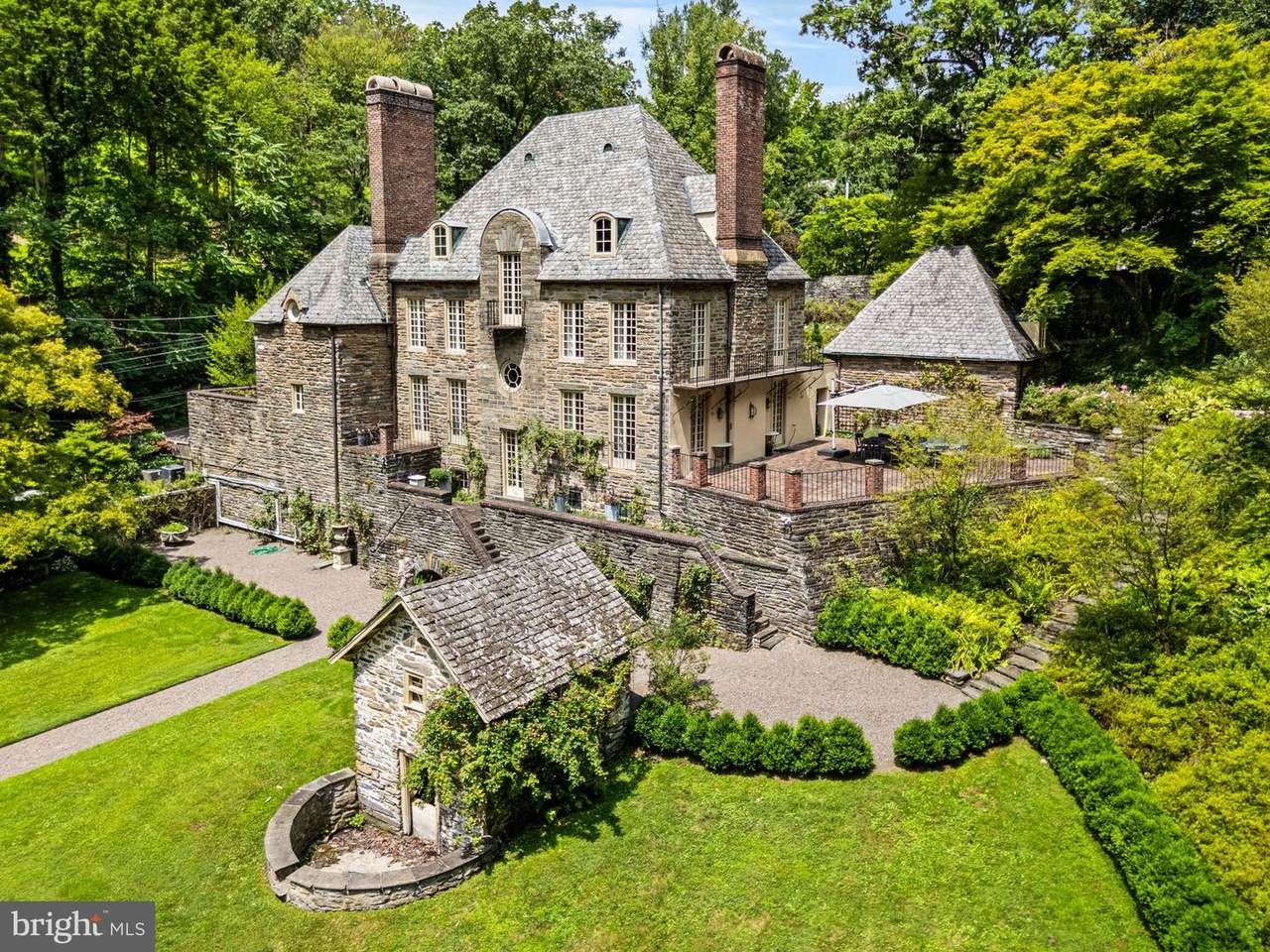 42 Bells Mill Road - Photo 1