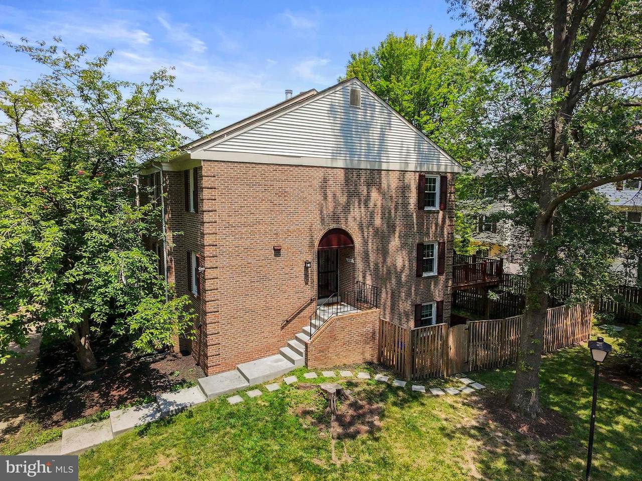 6028 Crown Royal Circle - Photo 1