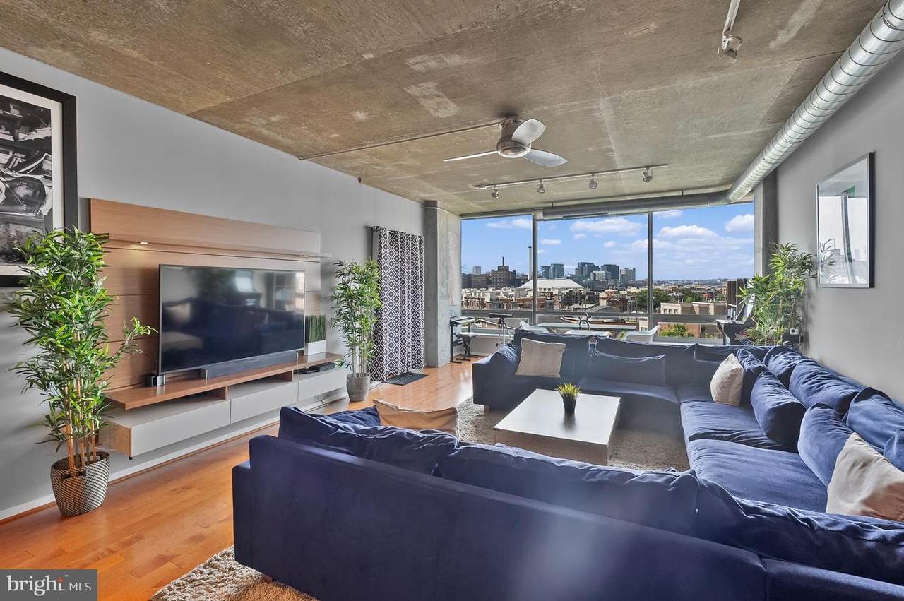 1200 Steuart Street - Photo 1