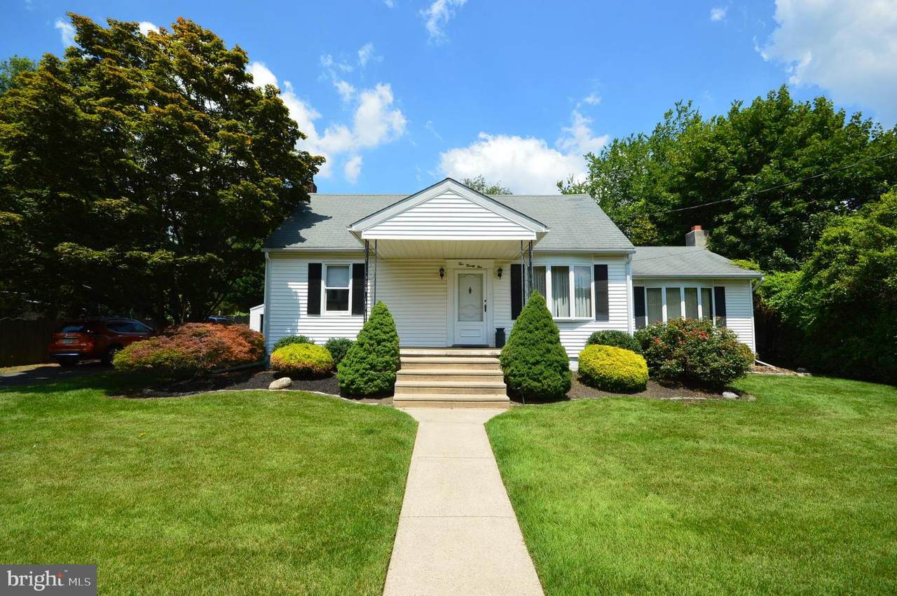 221 Clementon Avenue - Photo 1