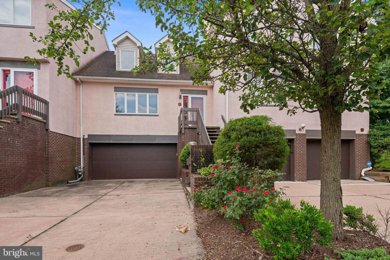 9 Hanover Court - Photo 1