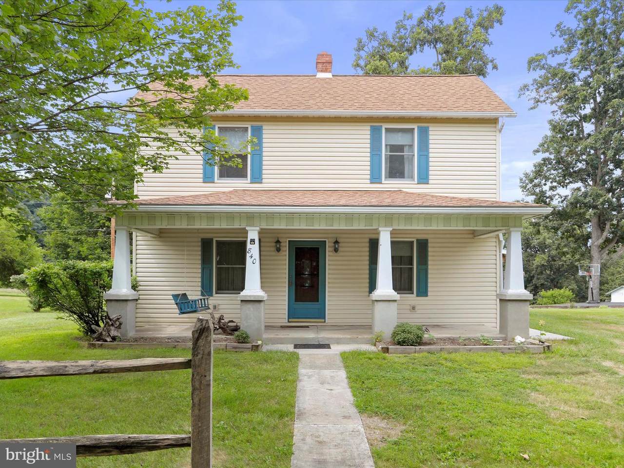 840 Williams Street - Photo 1