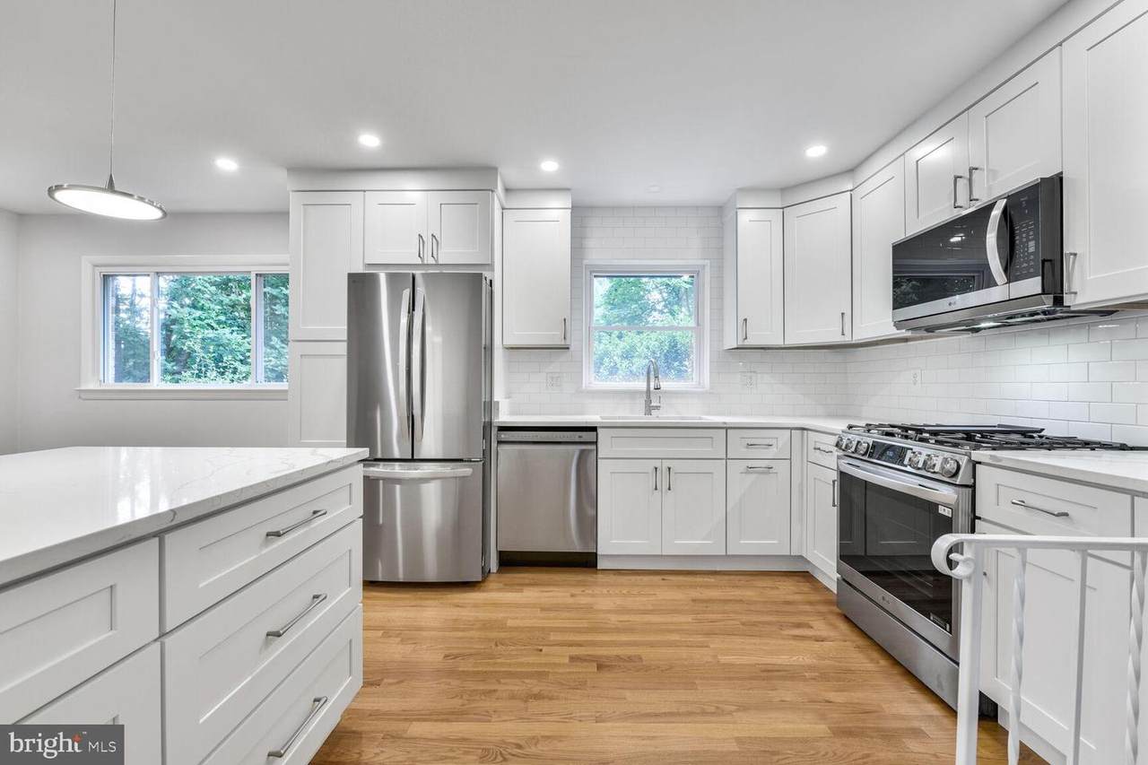 1403 Ellison Street - Photo 1