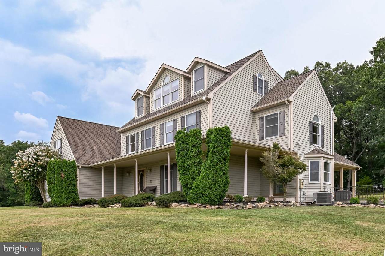 2290 Valley Lane - Photo 1