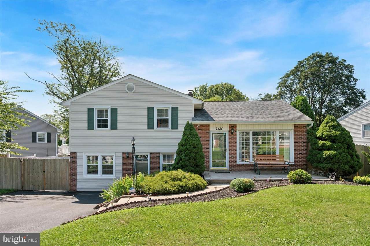 2434 Helms Manor - Photo 1
