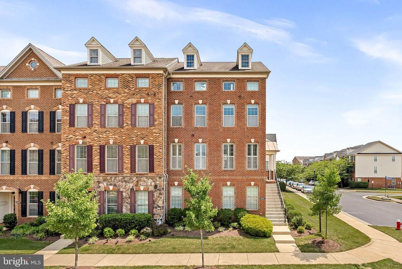 43117 Shore Square - Photo 1