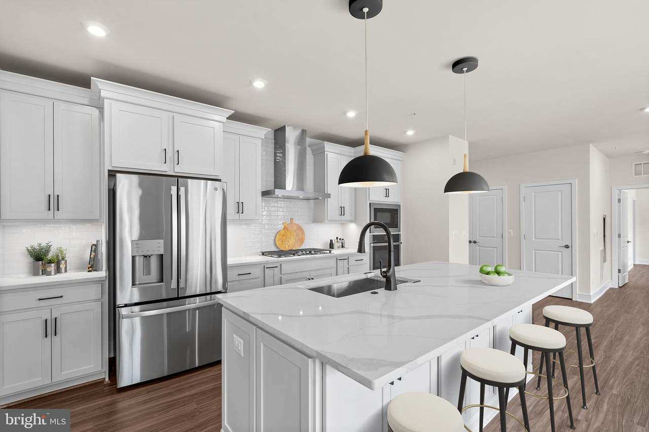 23640 Bolton Crescent Terrace - Photo 1