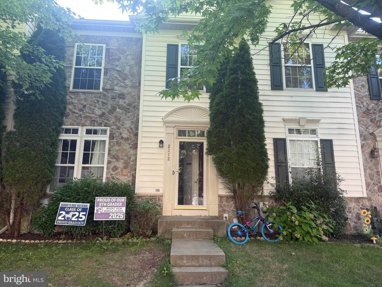 2212 Barnet Court - Photo 1