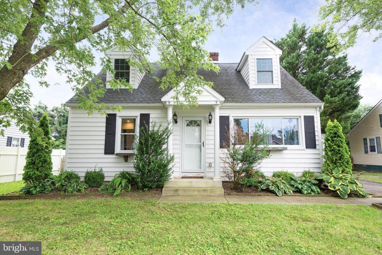 308 Oak Street - Photo 1
