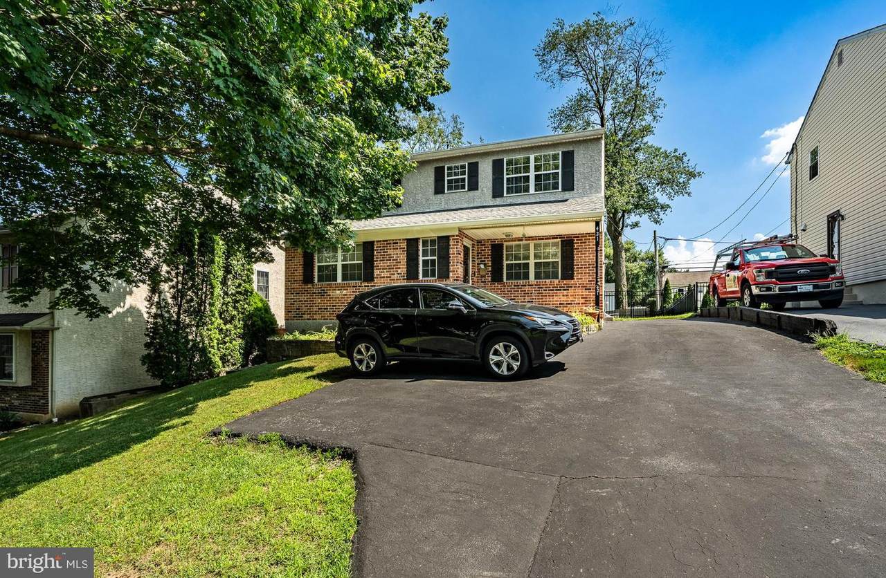 421 Eagle Road - Photo 1