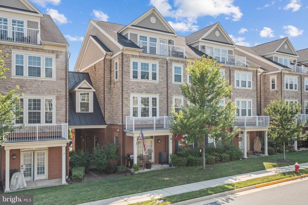 42612 Hardage Terrace - Photo 1