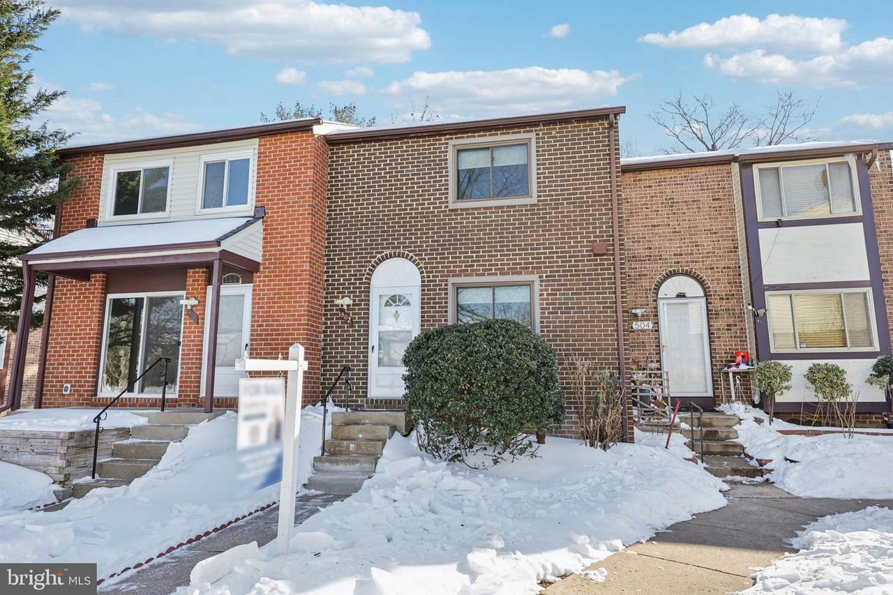 502 Giles Place - Photo 1