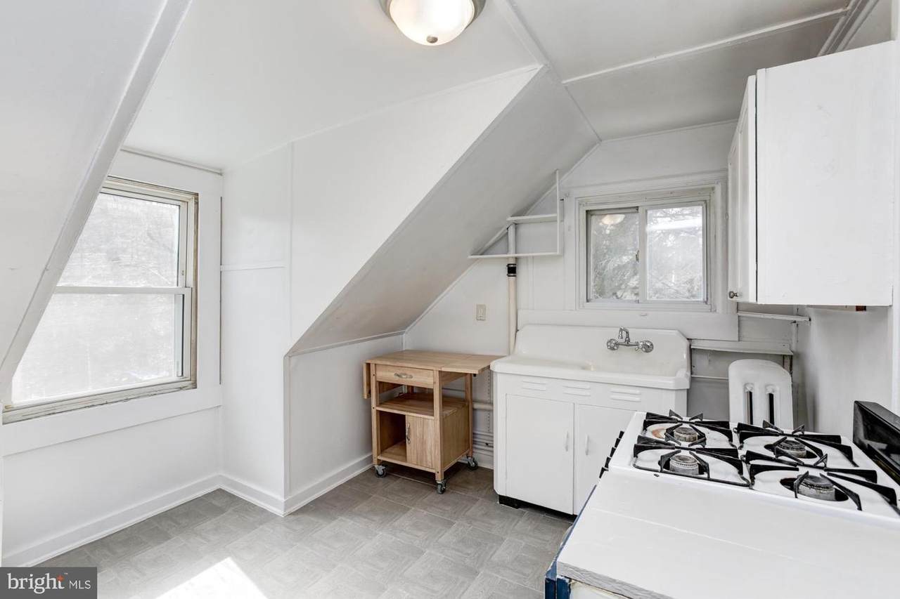1307 Northern Parkway - Photo 1
