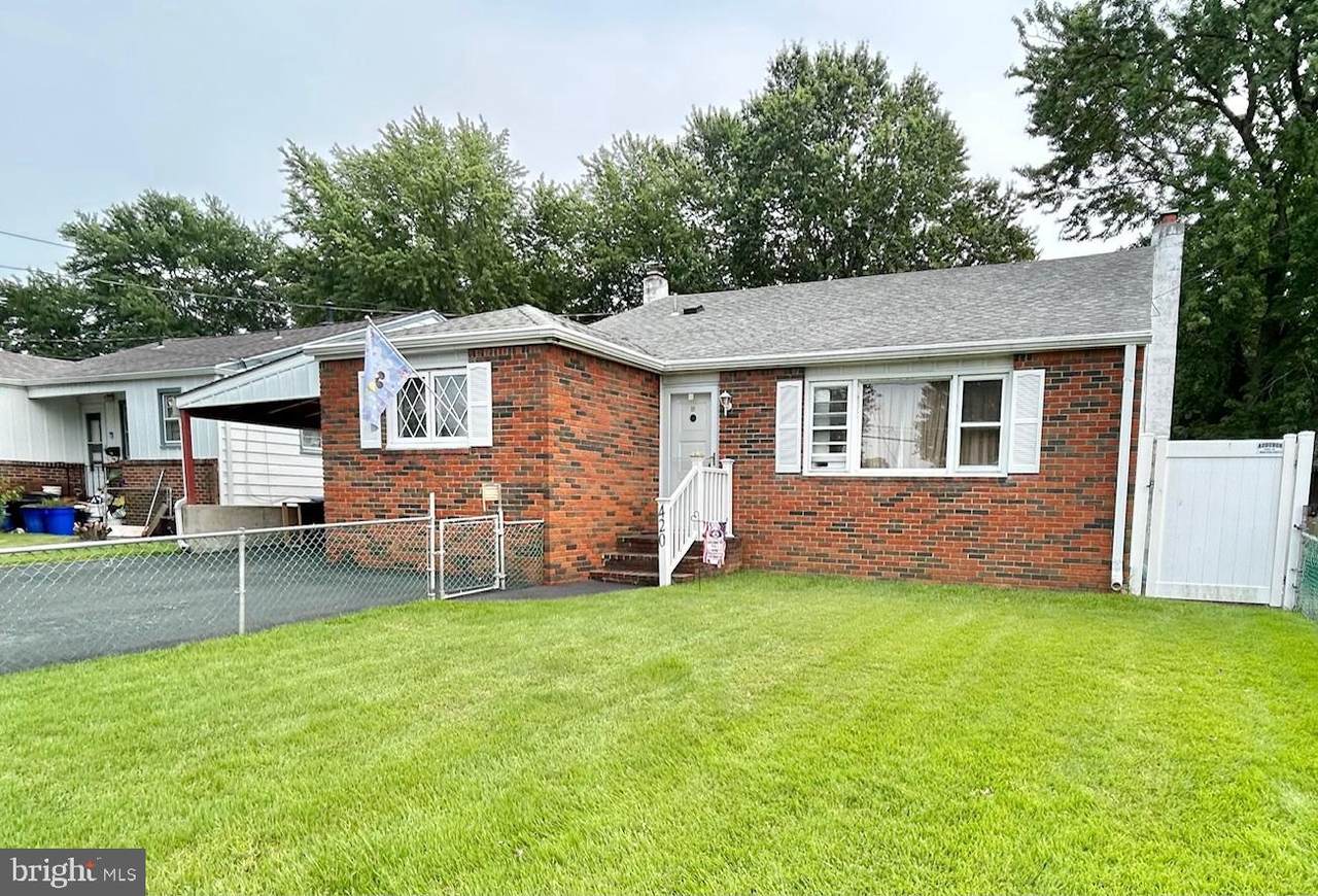 420 Winthrop Avenue - Photo 1