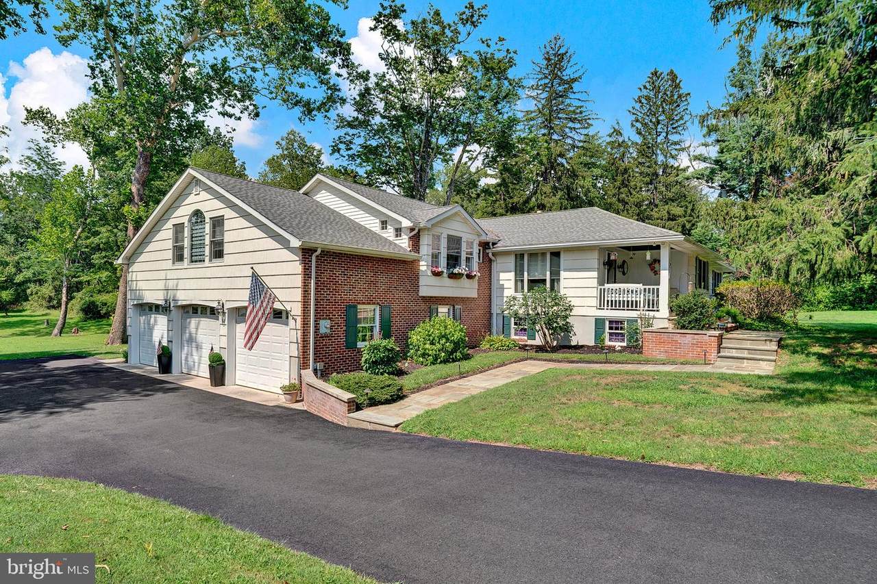 56 Wilfred Avenue - Photo 1