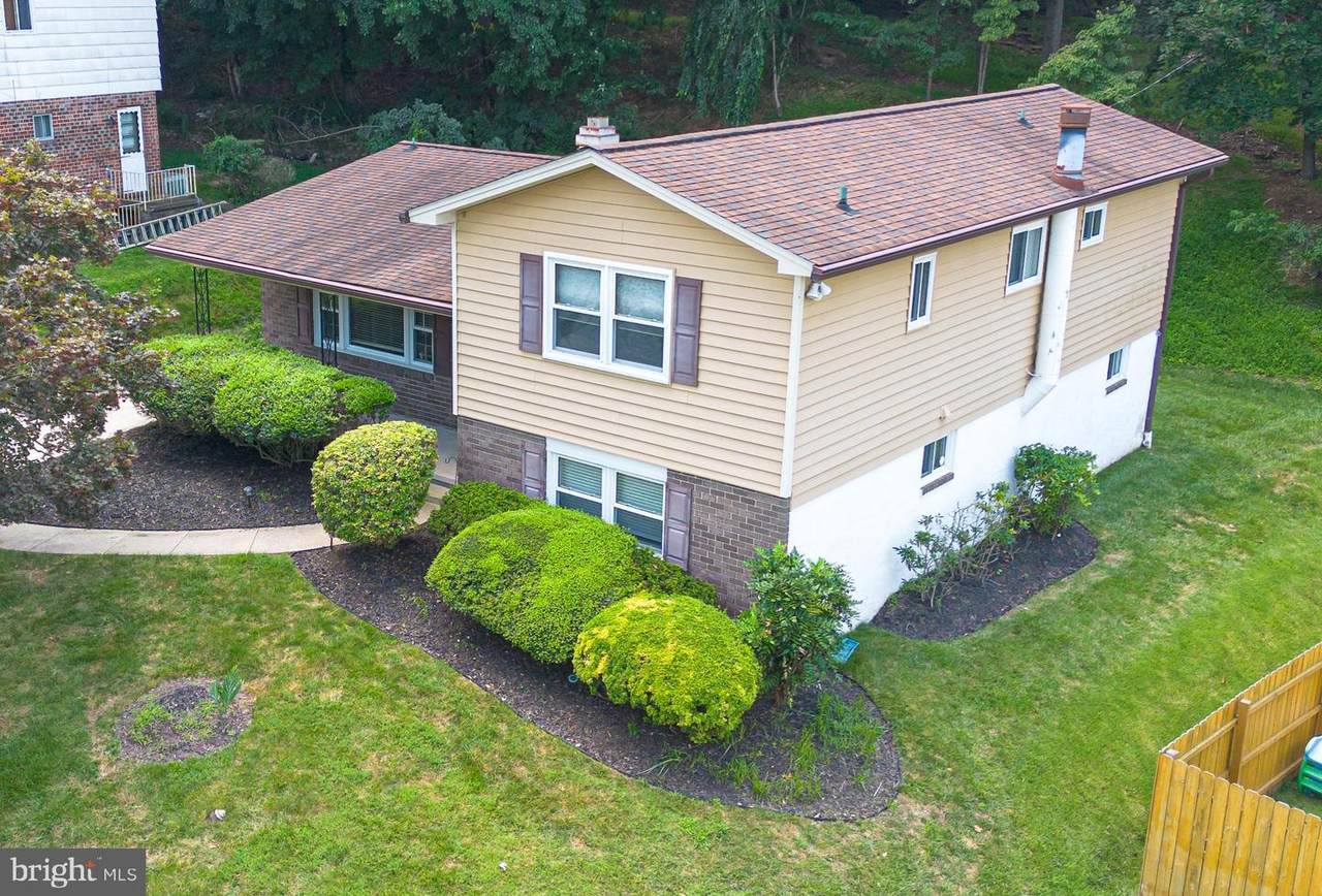 4523 Hawksbury Road - Photo 1