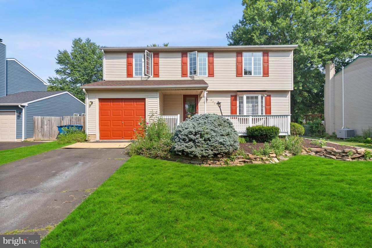 606 Prospect Avenue - Photo 1