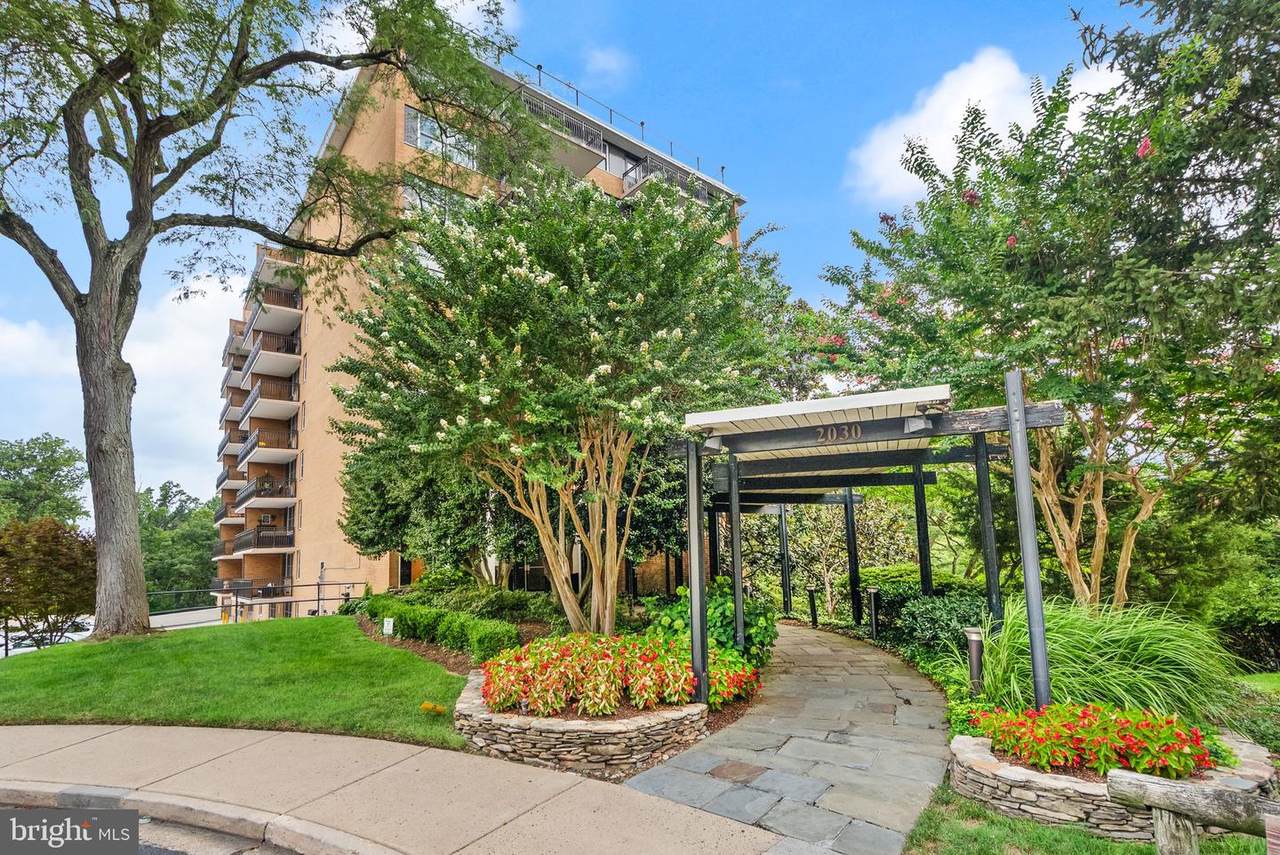 2030 Adams Street - Photo 1