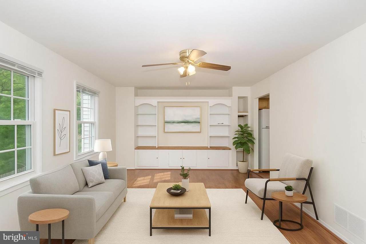 1822 Foxdale Court - Photo 1