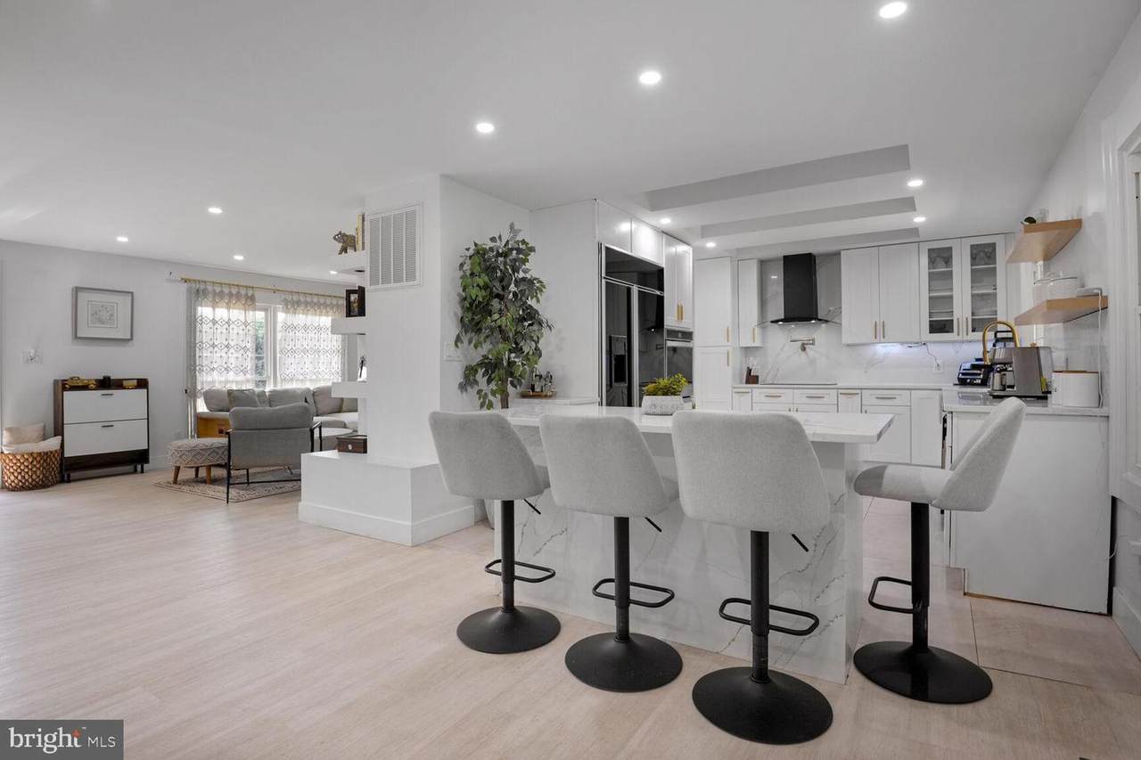 17908 Muncaster Road - Photo 1