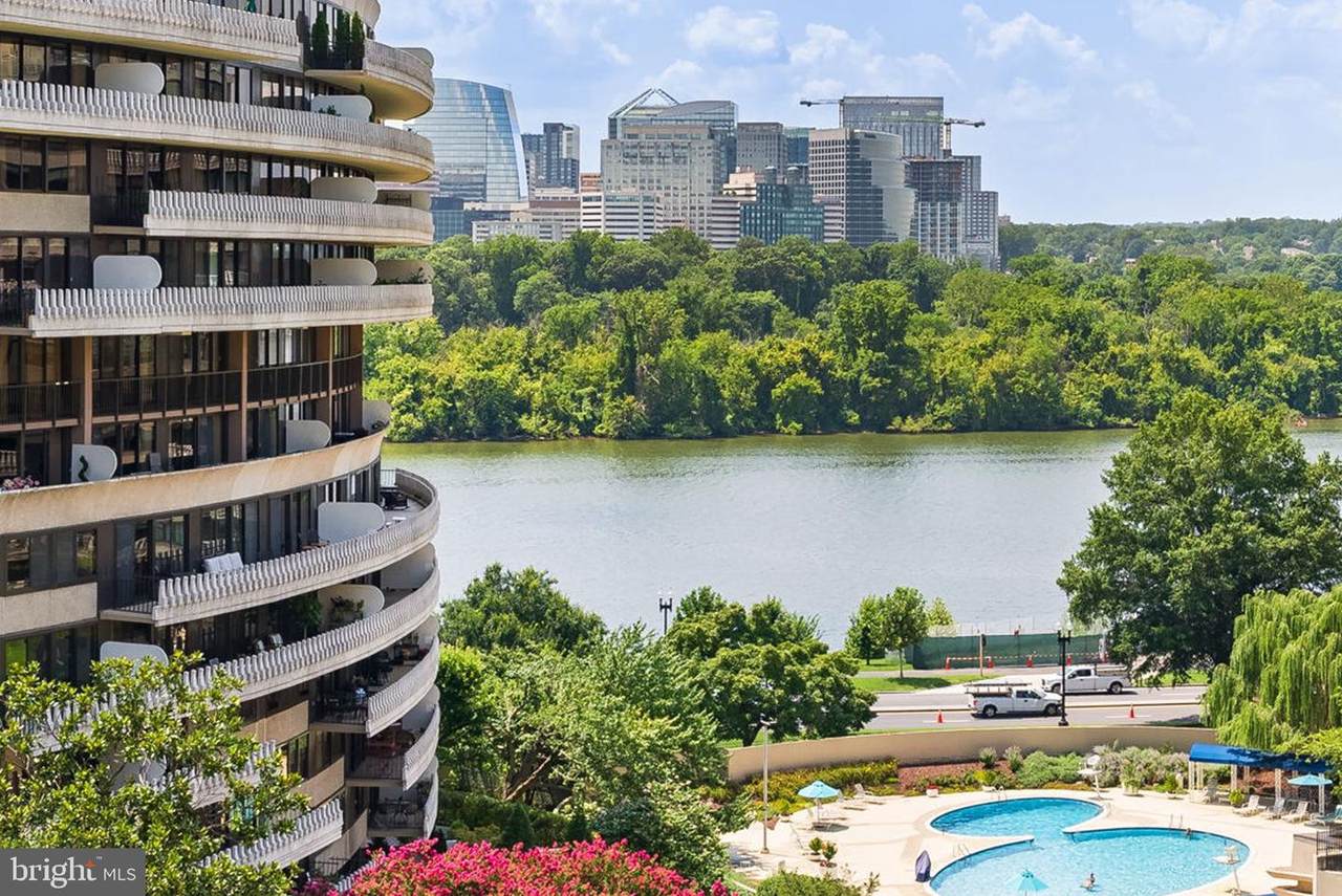 2500 Virginia Avenue - Photo 1