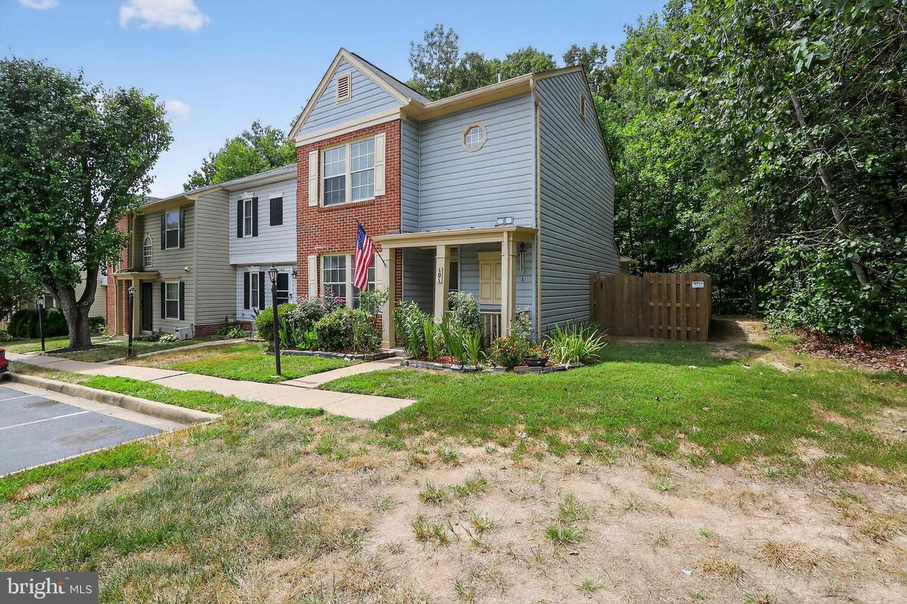101 Kings Crest Drive - Photo 1