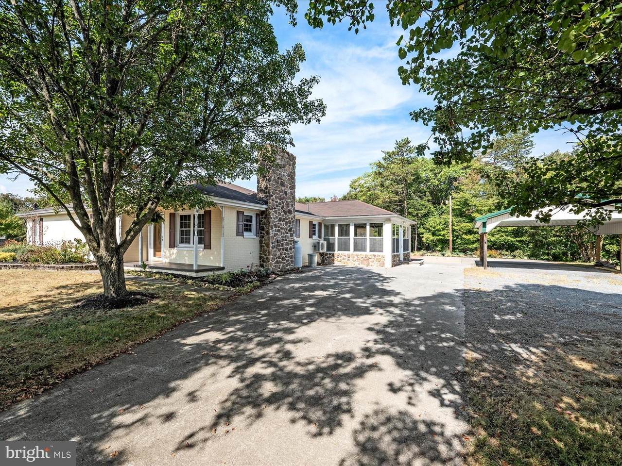 902 Carpers Pike - Photo 1