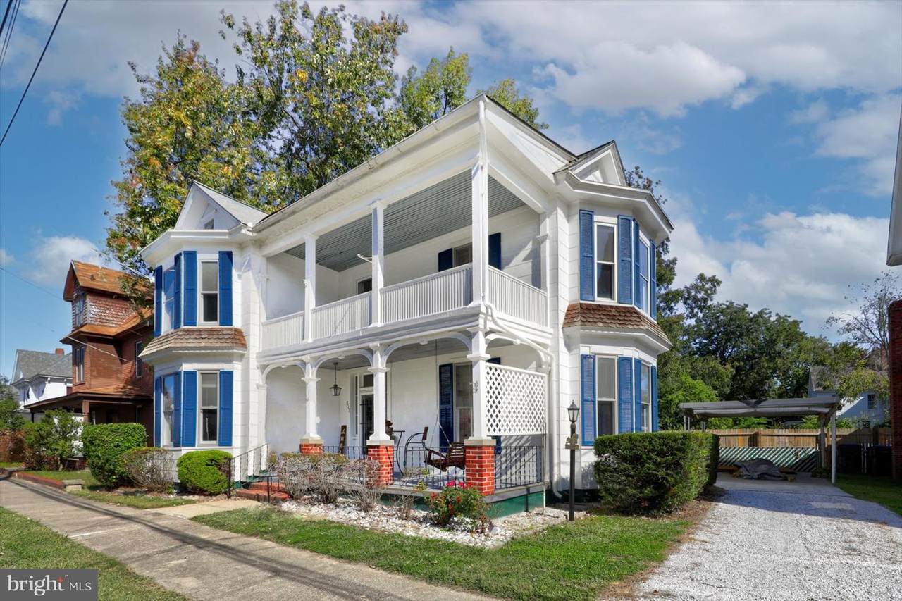 817 Locust Street - Photo 1