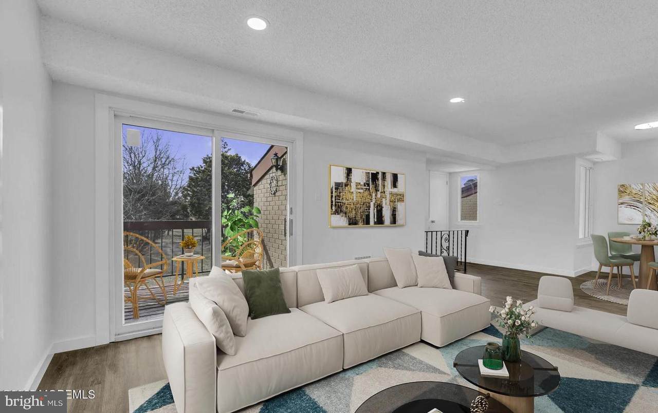 24 Northrup Drive - Photo 1