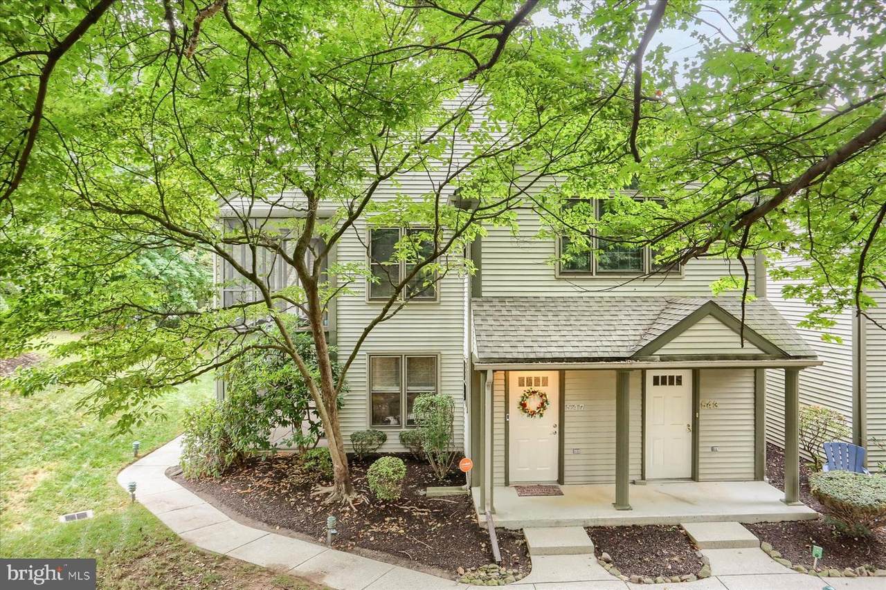 547 Roslaire Drive - Photo 1