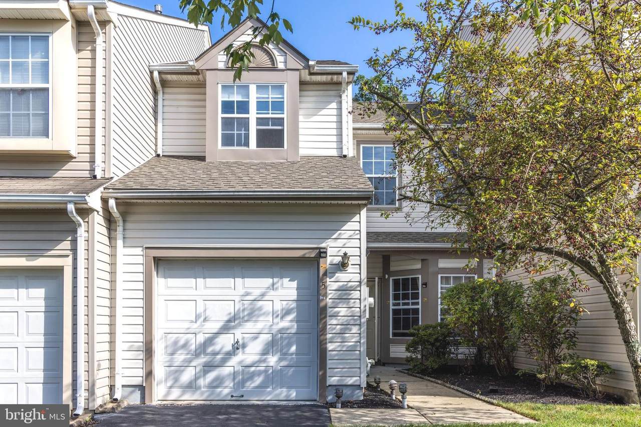 5 Dunston Ln - Photo 1