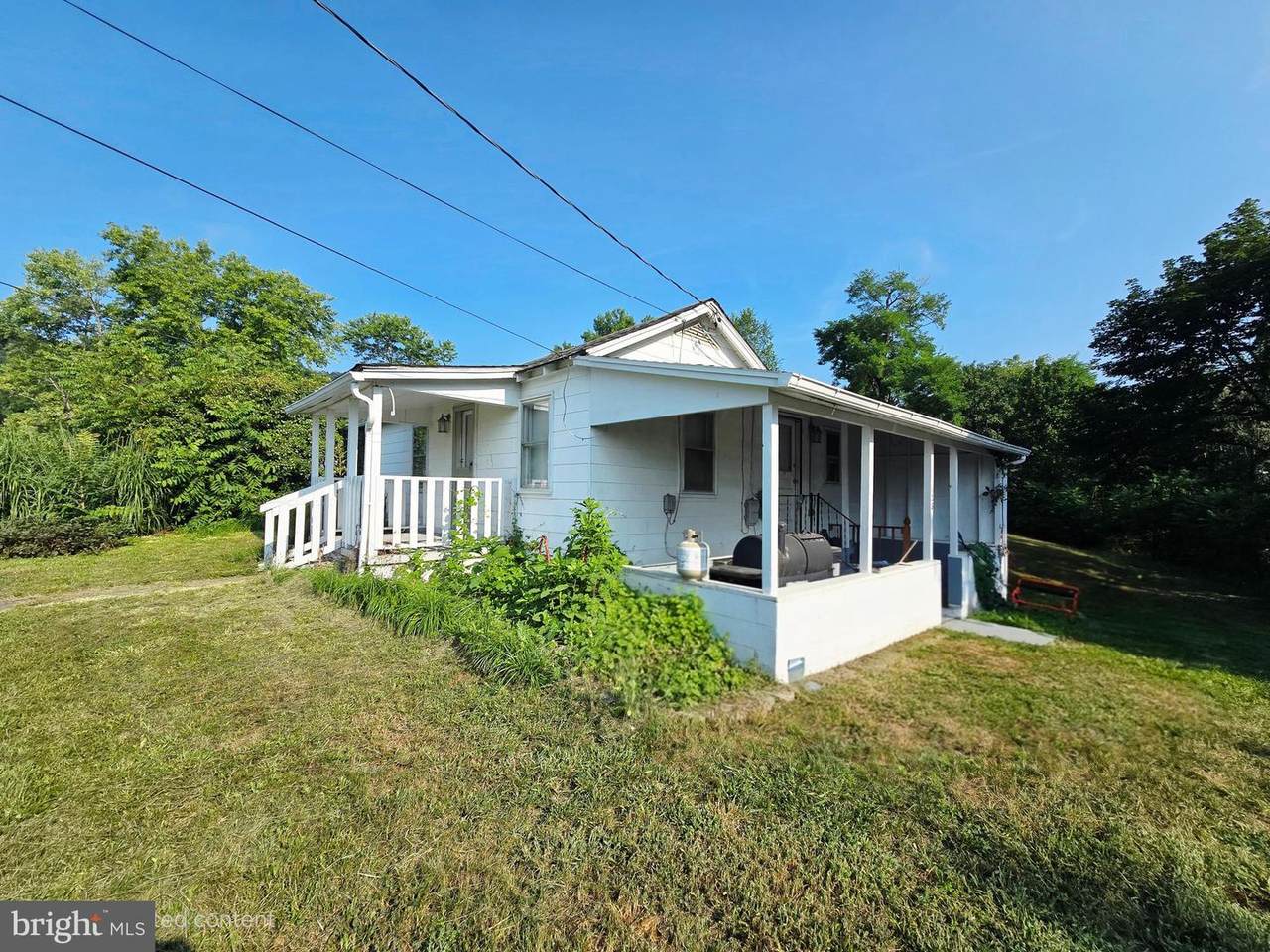 128 Clearview Avenue - Photo 1
