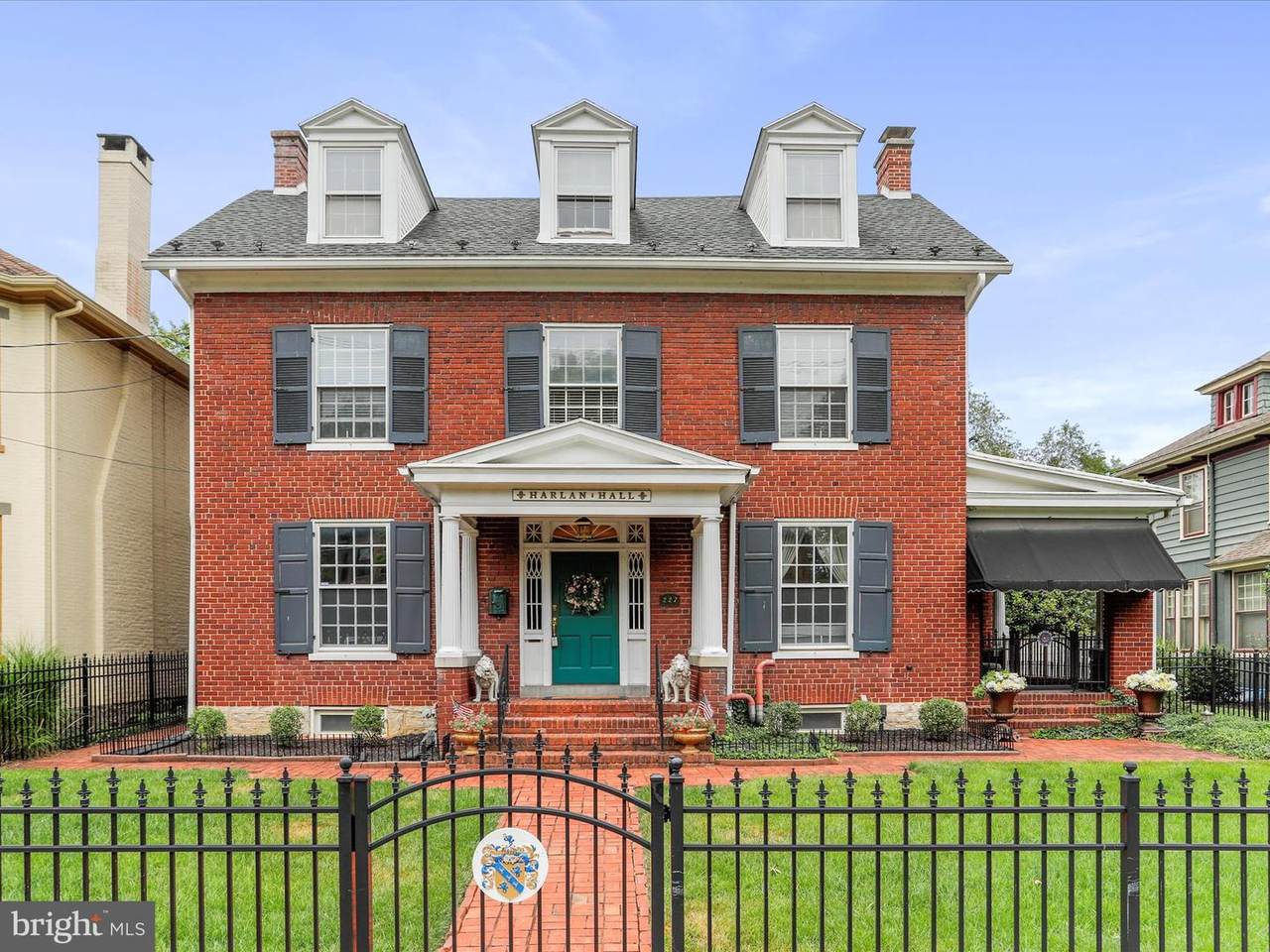 227 5TH Avenue - Photo 1