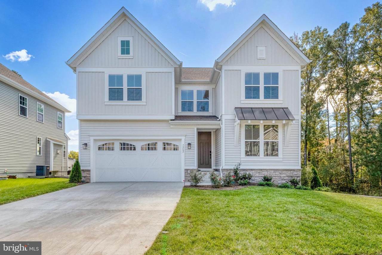 7262 Founders Hill Avenue - Photo 1