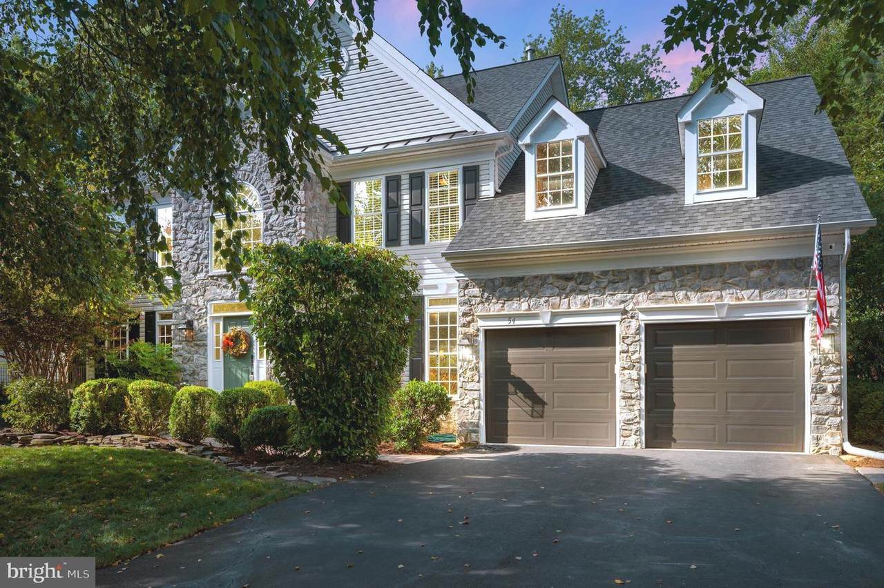 54 Lightfoot Drive - Photo 1