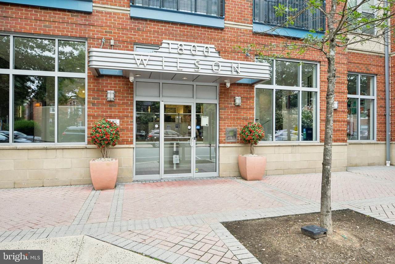 1800 Wilson Boulevard - Photo 1