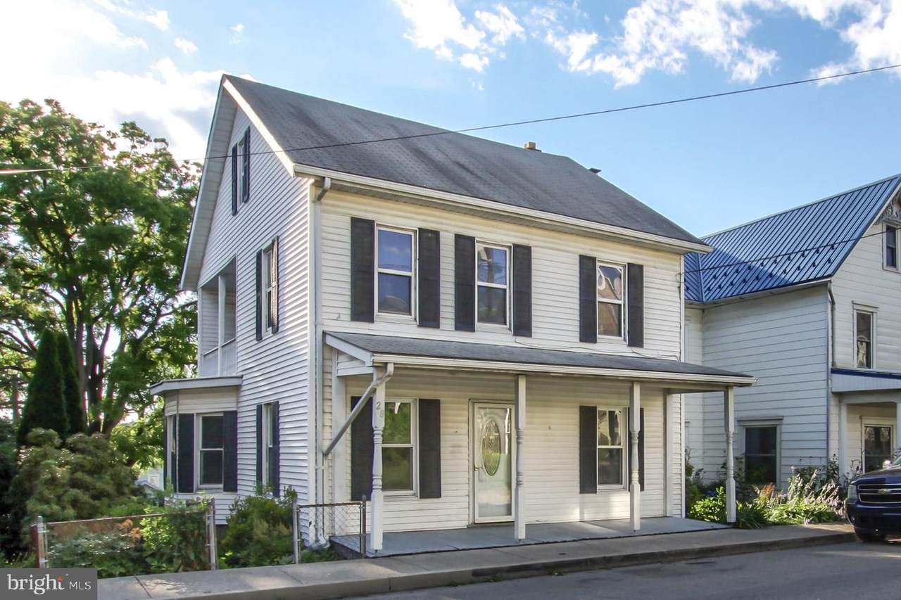 28 4TH Street - Photo 1