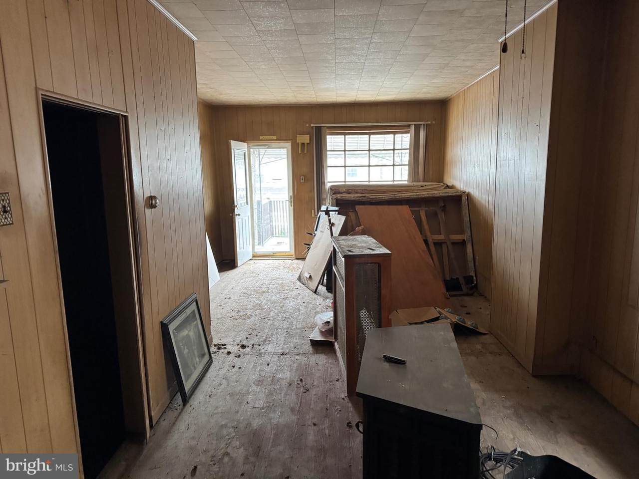 541 2ND Street - Photo 1