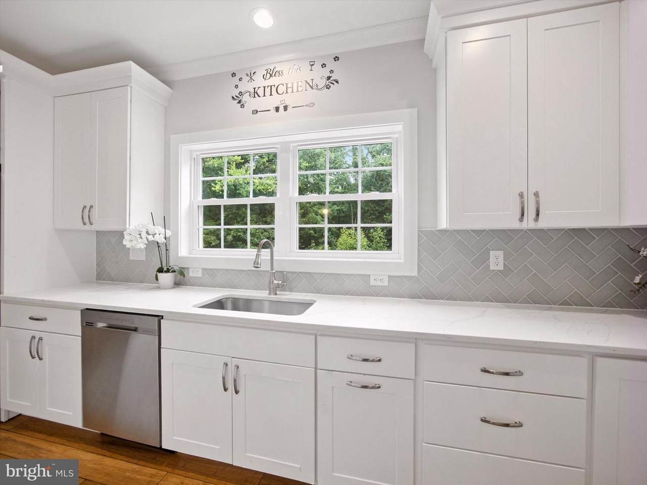 7432 Race Road - Photo 1