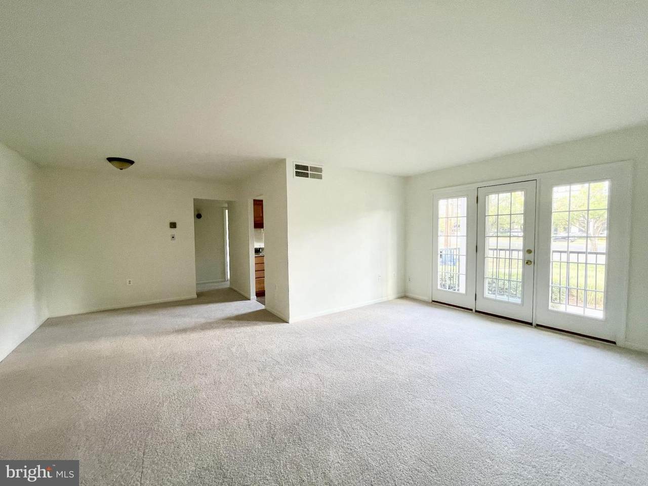 9495 Fairfax Boulevard - Photo 1