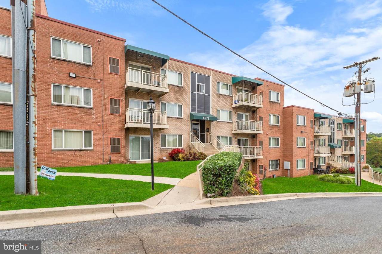 4272 East Capitol Street - Photo 1