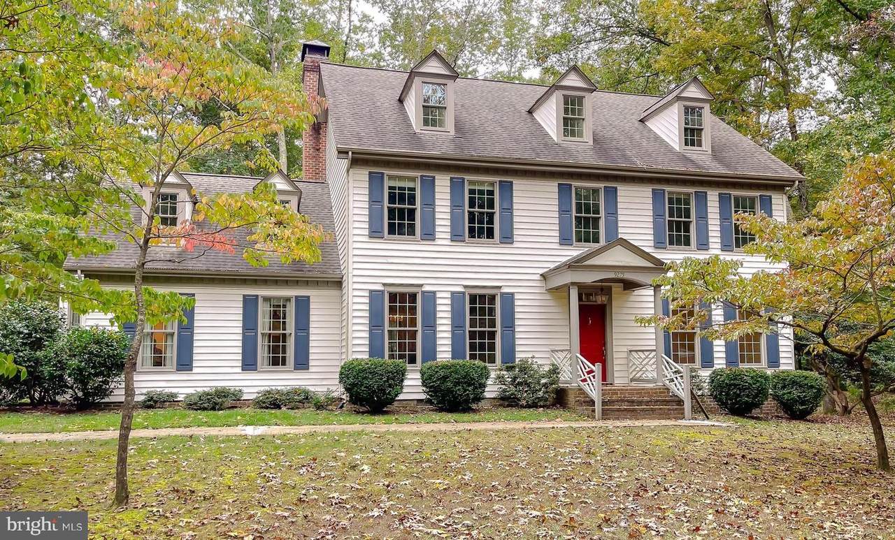 9275 Crescent Lane - Photo 1